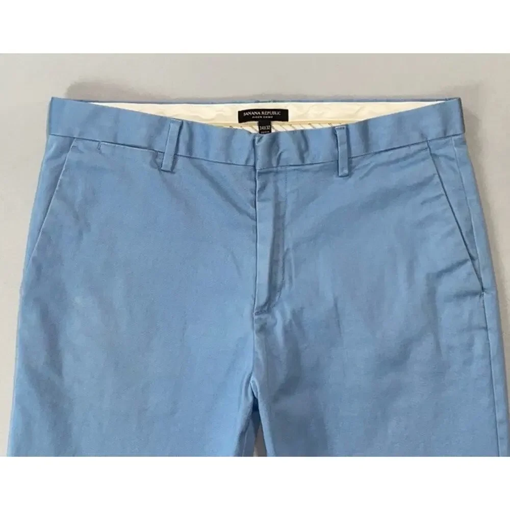 Banana Republic Aiden Fit Flat Front Stretch Chino Pants in Coastal Blue. 34X31.